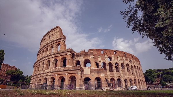 veed - time - D - colosseum front.mp4